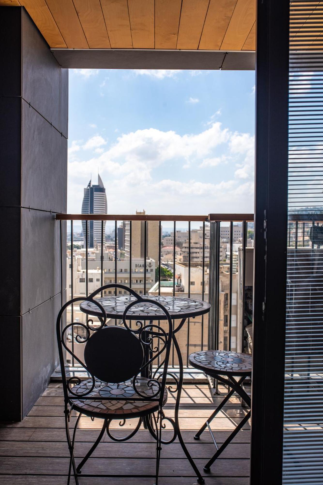 Port City Haifa - Downtown Luxury Apartments Buitenkant foto